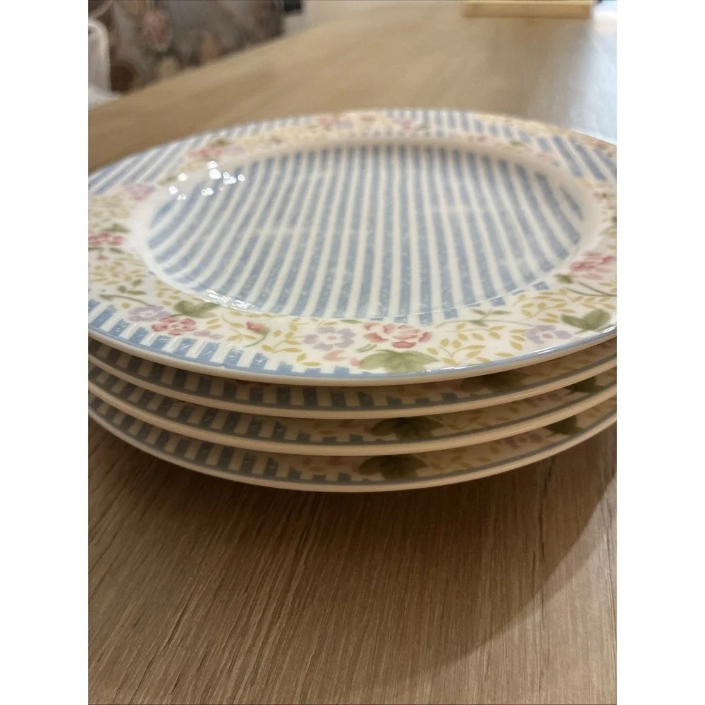 Guess Home Collection Decoupage Salad Plate Lot Of 4 8